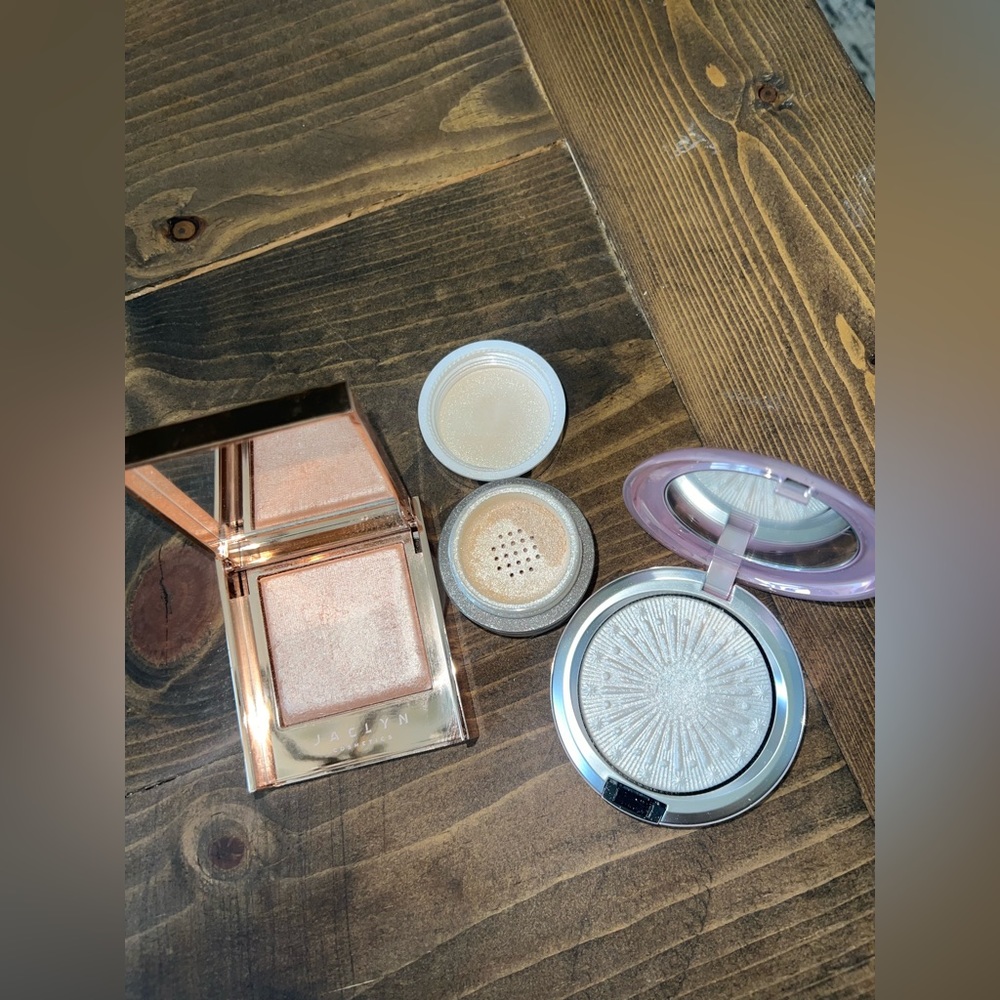 MAC / Jaclyn Hill highlighter bundle